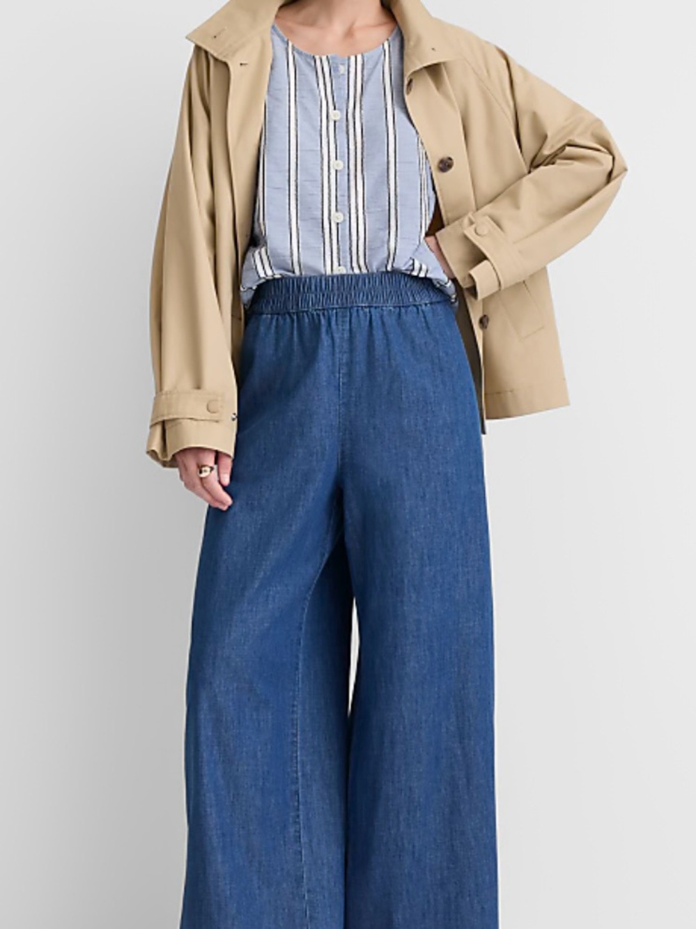 LOFT Wide-Leg Elastic-Waist Denim Pants in Blue